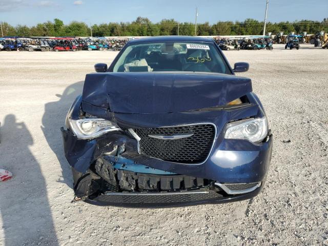 Photo 5 from auction – 2015 CHRYSLER 300 LIMITE with VIN 2C3CCAAG9FH806966