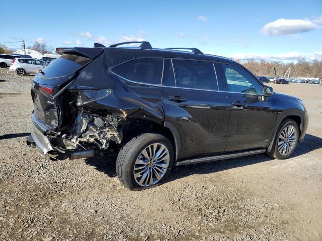 Photo 3 from auction – 2024 TOYOTA HIGHLANDER with VIN 5TDEBRCH4RS142822