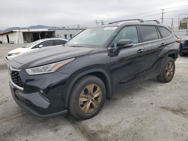 TOYOTA HIGHLANDER 2023 with VIN 5TDAARAH1PS526378 - Photo from auction