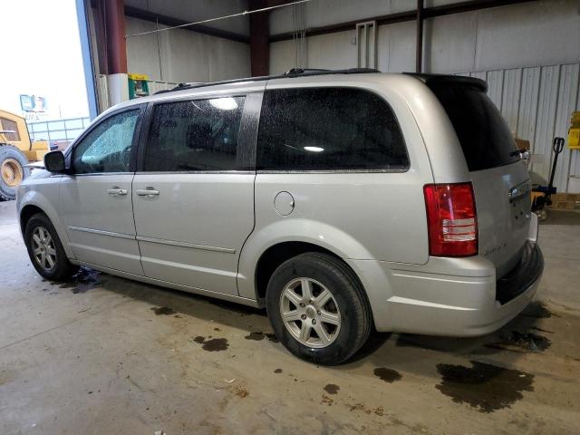 Photo 2 from auction – 2010 CHRYSLER TOWN & COU with VIN 2A4RR5D17AR337649