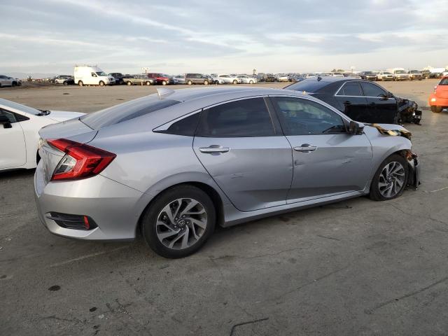 Photo 3 from auction – 2018 HONDA CIVIC EX with VIN 2HGFC2F88JH567422