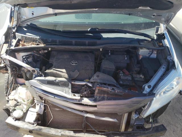 Photo 12 from auction – 2011 TOYOTA SIENNA XLE with VIN 5TDYK3DC2BS081067