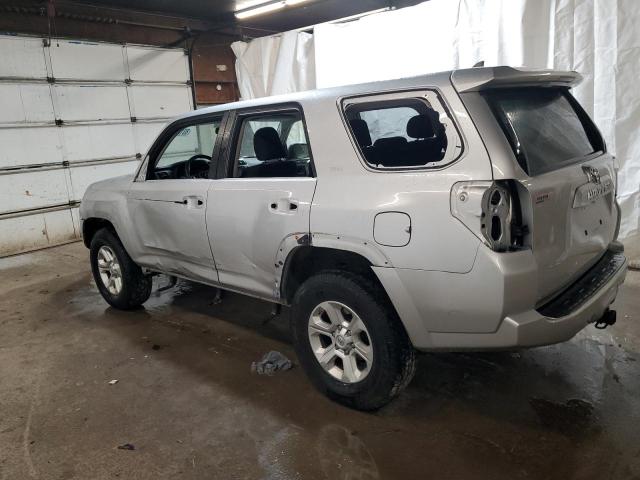 Photo 2 from auction – 2014 TOYOTA 4RUNNER SR with VIN JTEBU5JR5E5186535