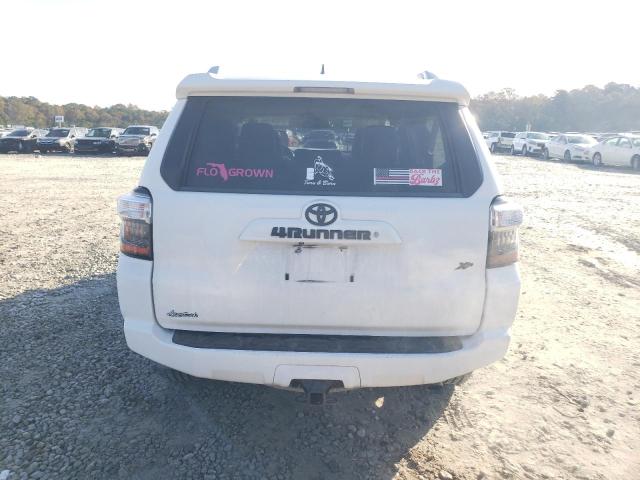 Photo 6 from auction – 2016 TOYOTA 4RUNNER SR with VIN JTEZU5JR1G5142601
