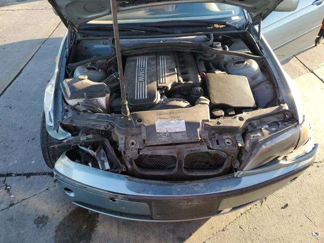 Photo 11 from auction – 2005 BMW 325 IS SUL with VIN WBAAZ33465KW75385