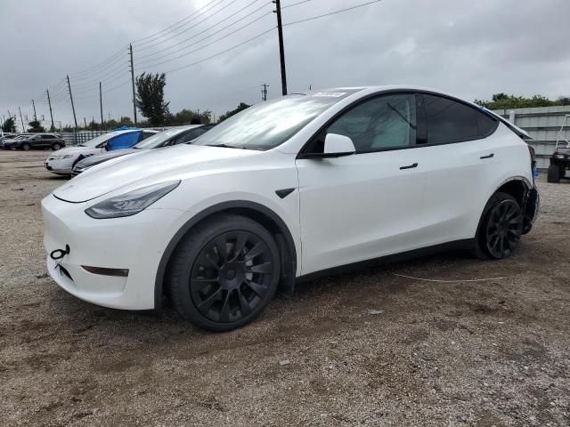 TESLA MODEL Y 2021 with VIN 5YJYGDEE0MF141586 - Photo from auction