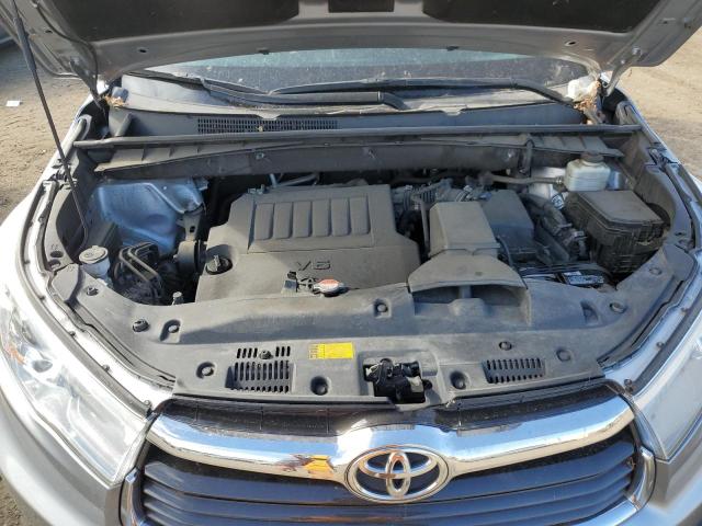 Photo 12 from auction – 2016 TOYOTA HIGHLANDER with VIN 5TDDKRFH3GS263622