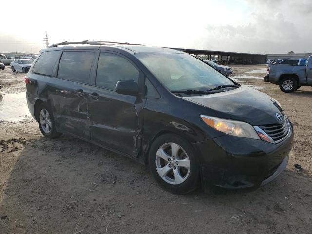 Photo 4 from auction – 2017 TOYOTA SIENNA LE with VIN 5TDKZ3DC3HS805925