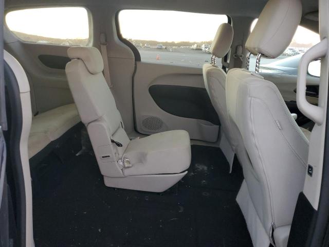 Photo 11 from auction – 2017 CHRYSLER PACIFICA T with VIN 2C4RC1DG7HR577928