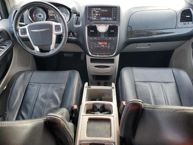Photo 8 from auction – 2015 CHRYSLER TOWN & COU with VIN 2C4RC1BGXFR588261