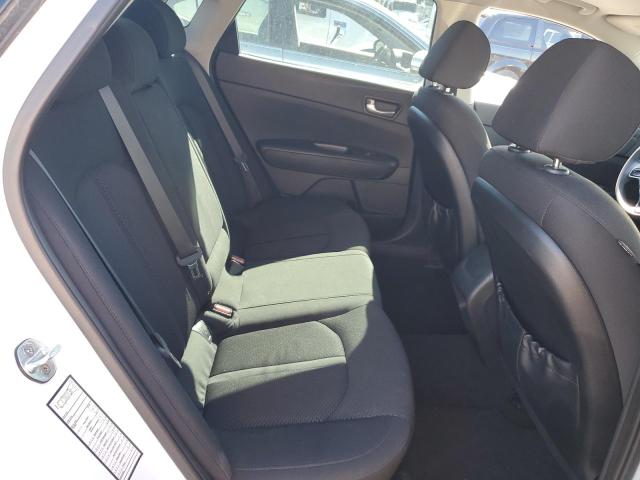 Photo 10 from auction – 2016 KIA OPTIMA LX with VIN 5XXGT4L34GG044854