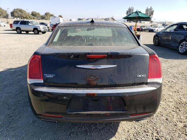 Photo 6 from auction – 2018 CHRYSLER 300 LIMITE with VIN 2C3CCAKG2JH181656