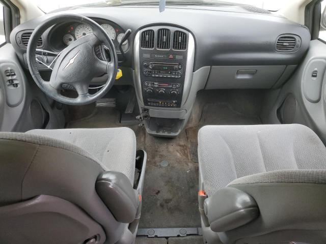 Photo 8 from auction – 2005 CHRYSLER TOWN & COU with VIN 2C4GP54L65R289295