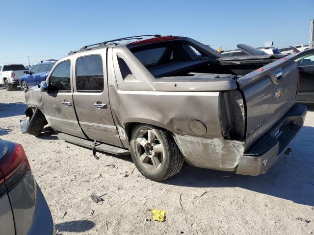 Photo 2 from auction – 2011 CHEVROLET AVALANCHE with VIN 3GNTKGE39BG255853