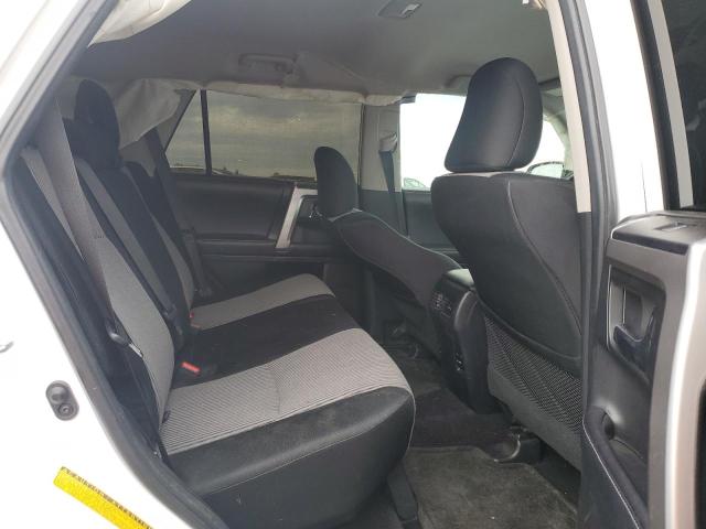 Photo 11 from auction – 2018 TOYOTA 4RUNNER SR with VIN JTEBU5JR1J5523809