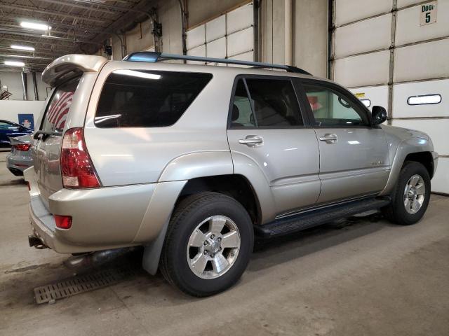 Photo 3 from auction – 2004 TOYOTA 4RUNNER SR with VIN JTEBT14R140039924