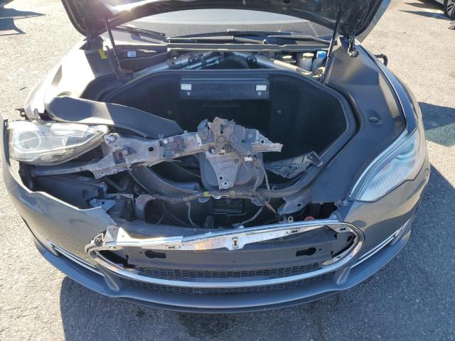 Photo 11 from auction – 2013 TESLA MODEL S with VIN 5YJSA1DNXDFP15537