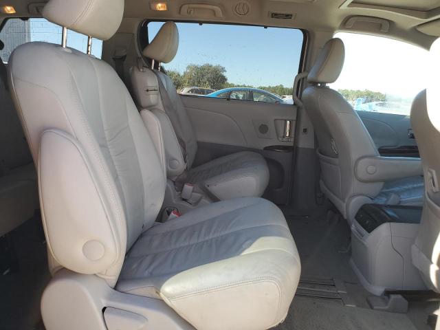 Photo 11 from auction – 2011 TOYOTA SIENNA XLE with VIN 5TDYK3DC4BS019671