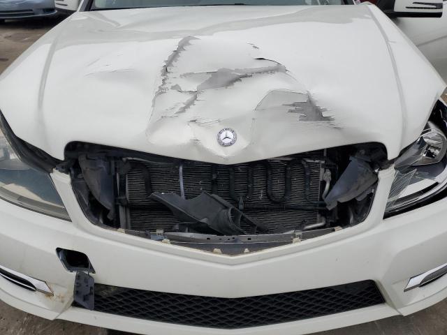 Photo 11 from auction – 2012 MERCEDES-BENZ C 300 4MAT with VIN WDDGF8BB0CF855329