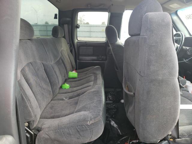 Photo 10 from auction – 2002 CHEVROLET SILVERADO with VIN 2GCEC19T921366188