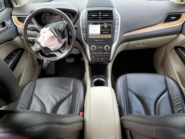 Photo 8 from auction – 2017 LINCOLN MKC SELECT with VIN 5LMCJ2C92HUL31112