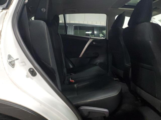 Photo 11 from auction – 2015 TOYOTA RAV4 XLE with VIN 2T3RFREV2FW381255