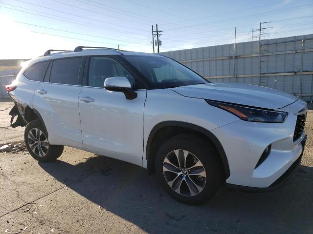 Photo 4 from auction – 2022 TOYOTA HIGHLANDER with VIN 5TDHZRBH1NS255809