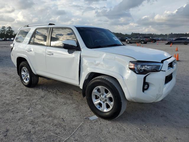 Photo 4 from auction – 2021 TOYOTA 4RUNNER SR with VIN JTEEU5JR7M5243734