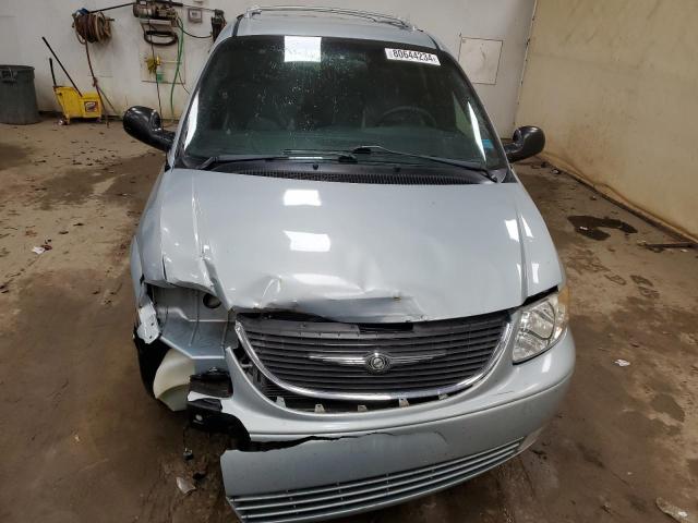 Photo 5 from auction – 2002 CHRYSLER TOWN & COU with VIN 2C8GP64L92R609516