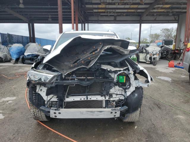 Photo 5 from auction – 2016 TOYOTA 4RUNNER SR with VIN JTEZU5JR6G5112803