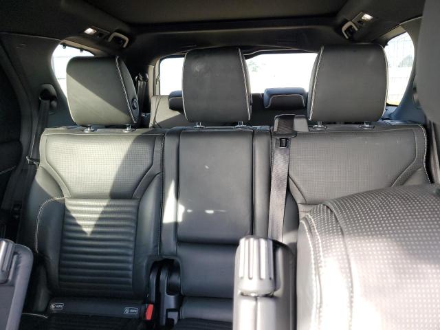 Photo 10 from auction – 2018 LAND ROVER DISCOVERY with VIN SALRR2RVXJA072819