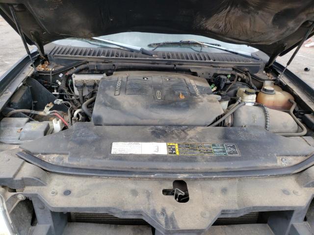 Photo 12 from auction – 2003 LINCOLN NAVIGATOR with VIN 5LMFU27R93LJ43832