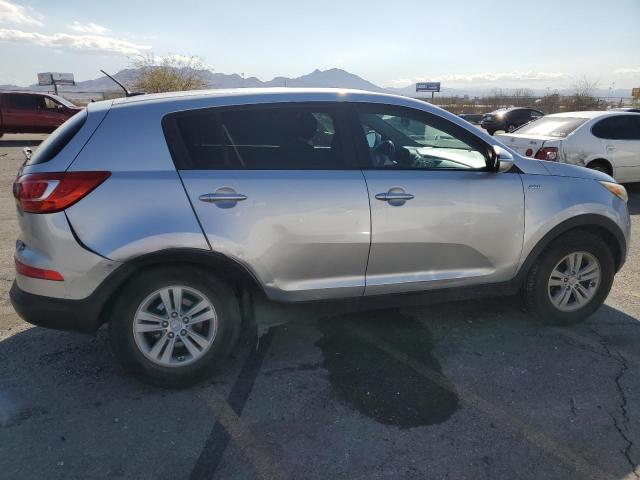 Photo 3 from auction – 2011 KIA SPORTAGE L with VIN KNDPBCA25B7083719