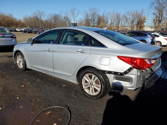Photo 2 from auction – 2013 HYUNDAI SONATA GLS with VIN 5NPEB4AC0DH579676