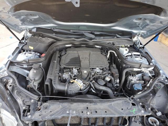 Photo 11 from auction – 2013 MERCEDES-BENZ E 350 with VIN WDDHF5KB1DA697701