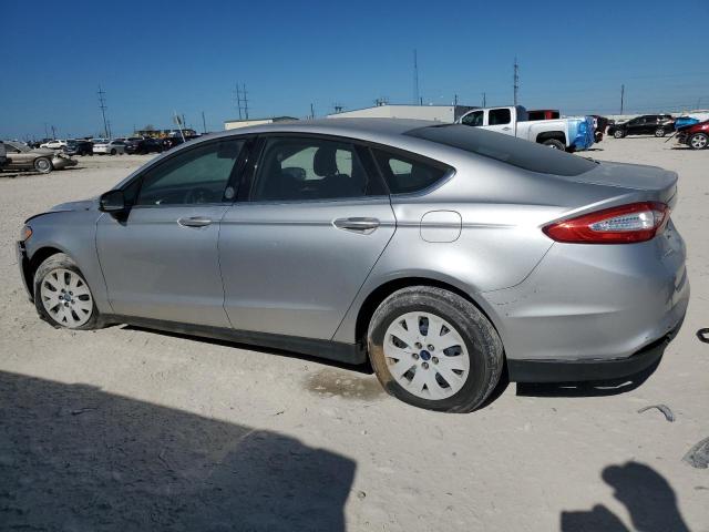 Photo 2 from auction – 2013 FORD FUSION S with VIN 3FA6P0G71DR370541