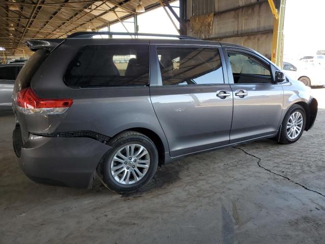 Photo 3 from auction – 2012 TOYOTA SIENNA XLE with VIN 5TDYK3DC5CS244165