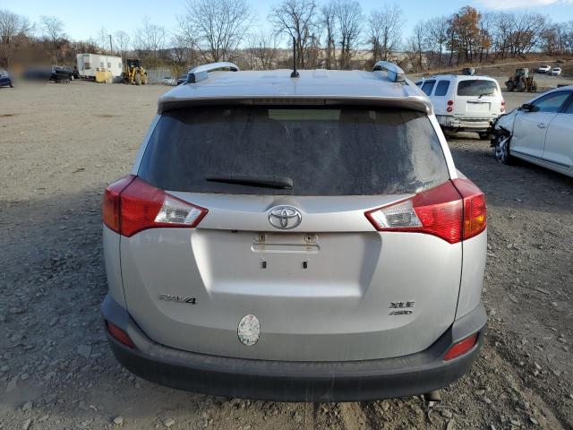 Photo 6 from auction – 2013 TOYOTA RAV4 XLE with VIN JTMRFREV3D5003045