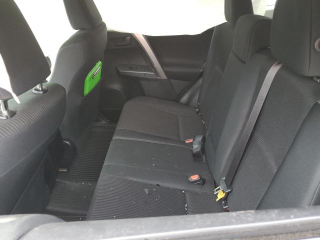 Photo 11 from auction – 2018 TOYOTA RAV4 LE with VIN JTMBFREV0JD224816