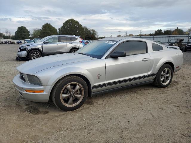 FORD MUSTANG 2006 with VIN 1ZVFT80N365218146 - Photo from auction