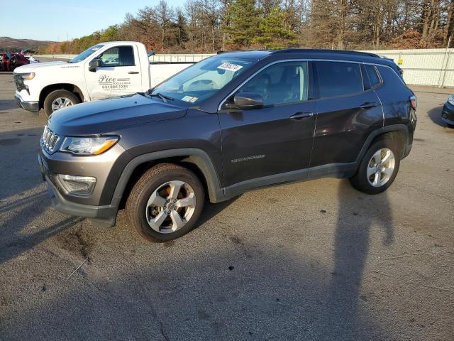 JEEP COMPASS LA 2018 with VIN 3C4NJDBBXJT350281 - Photo from auction
