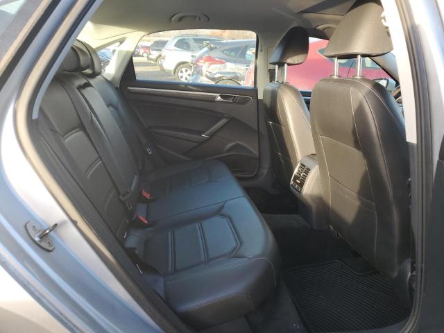 Photo 10 from auction – 2016 VOLKSWAGEN PASSAT SE with VIN 1VWBS7A31GC050979