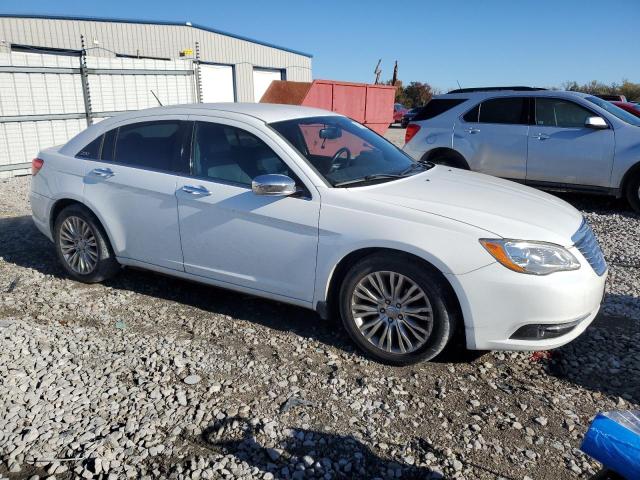 Photo 4 from auction – 2013 CHRYSLER 200 LIMITE with VIN 1C3CCBCG1DN554413