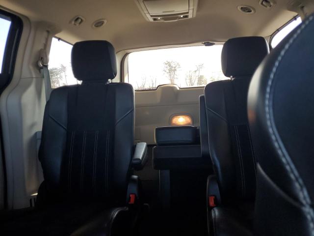 Photo 10 from auction – 2014 CHRYSLER TOWN & COU with VIN 2C4RC1CG4ER300151