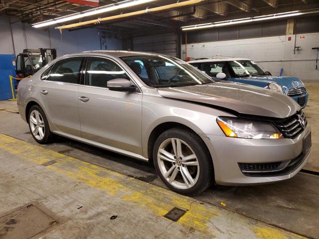 Photo 4 from auction – 2014 VOLKSWAGEN PASSAT SE with VIN 1VWBT7A36EC040281