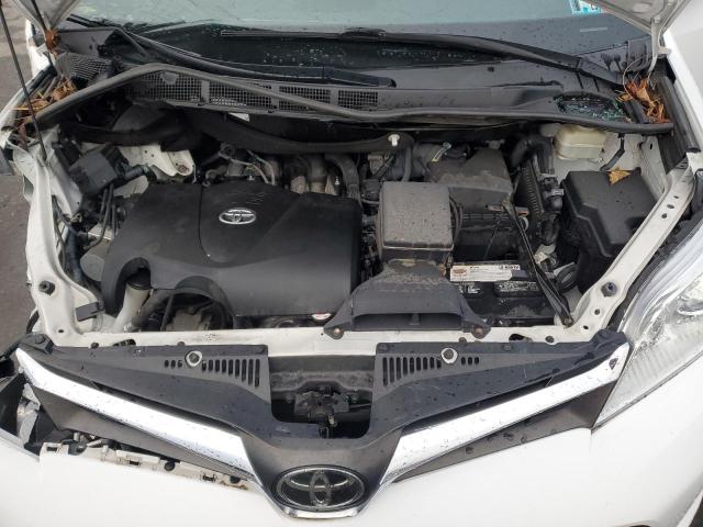 Photo 12 from auction – 2018 TOYOTA SIENNA LE with VIN 5TDKZ3DC3JS965275