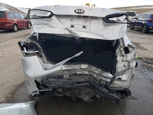 Photo 6 from auction – 2017 KIA FORTE LX with VIN 3KPFK4A71HE067698
