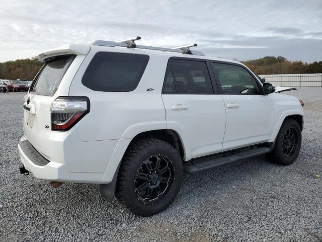 Photo 3 from auction – 2018 TOYOTA 4RUNNER SR with VIN JTEZU5JR5J5184695