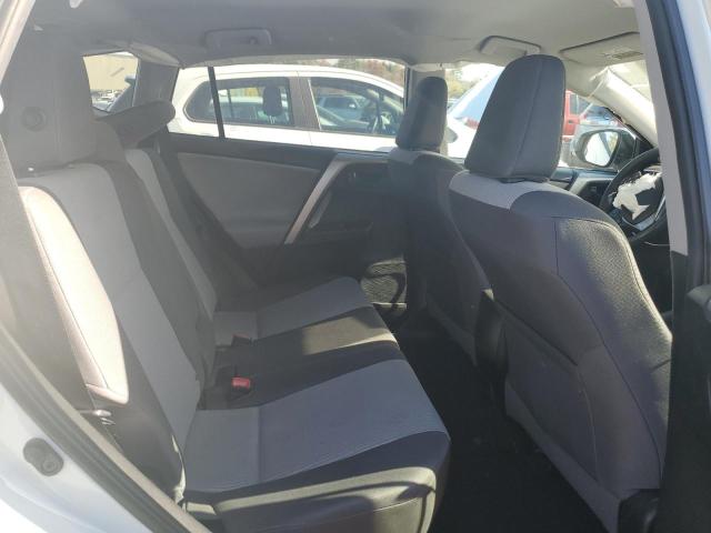 Photo 11 from auction – 2014 TOYOTA RAV4 LE with VIN 2T3BFREV8EW227696