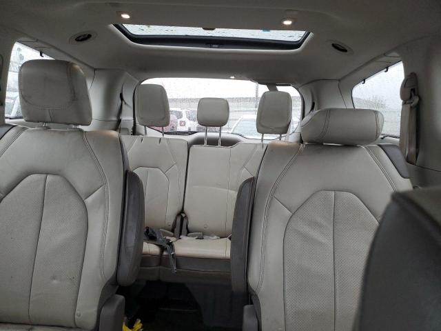 Photo 10 from auction – 2018 CHRYSLER PACIFICA T with VIN 2C4RC1EG0JR193753